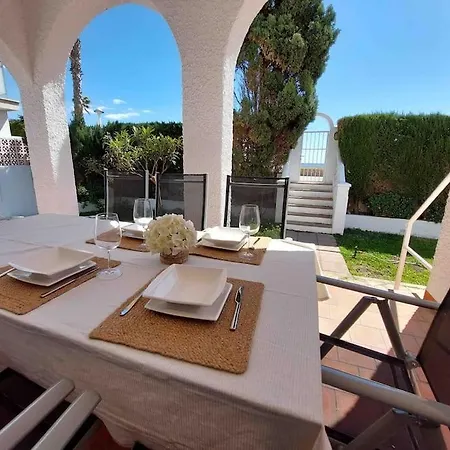 Hébergement de vacances Caleta Beach House Beatriz Sinese Design *