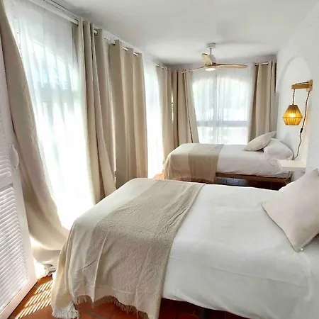 Caleta Beach House Beatriz Sinese Design Hébergement de vacances *