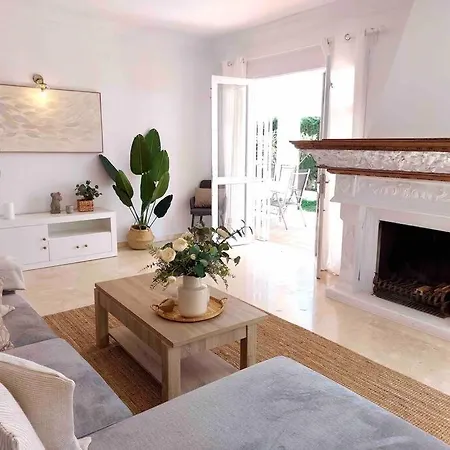 Caleta Beach House Beatriz Sinese Design